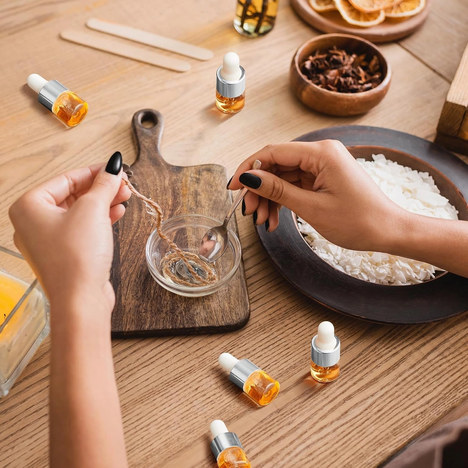 100 Pcs Mini Glass Oil Dropper Bottle Bulk, 1 ml Sliver Clear Essential Small Empty Bottles Sample Containers Perfume Liquid Vials with Cap for Traveling