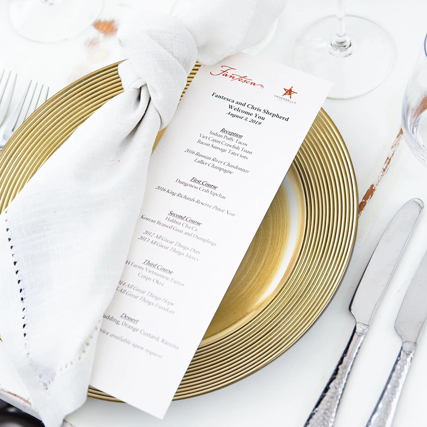 13" Round Charger Plates, 6 pack Ring Pattern Plastic Chargers for Dinner Plate, Vintage Charger Plates Bulk Wedding, Metallic Foil Gold
