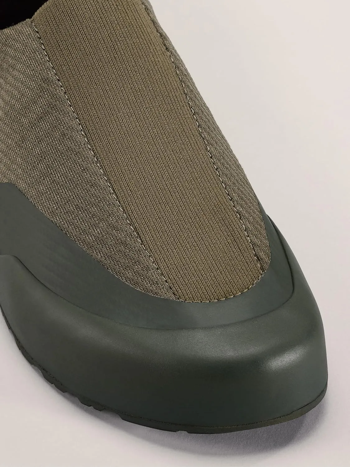 Arc'teryx Men’s Kragg Shoe - Lightweight Pull-On Shoe for Quick Approaches, Everyday Casual Shoes