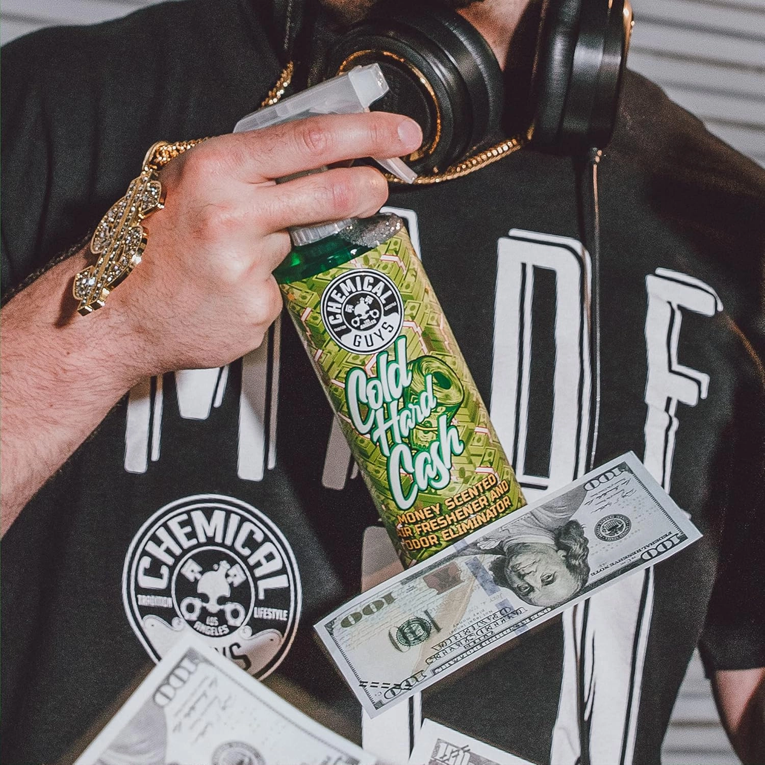 Chemical Guys ‎Cold Hard Cash, Money Scented Premium Air Freshener & Odor Eliminator, (for Cars, Trucks, SUVs, RVs, Home, Office, Dorm Room & More) 16 Fl Oz