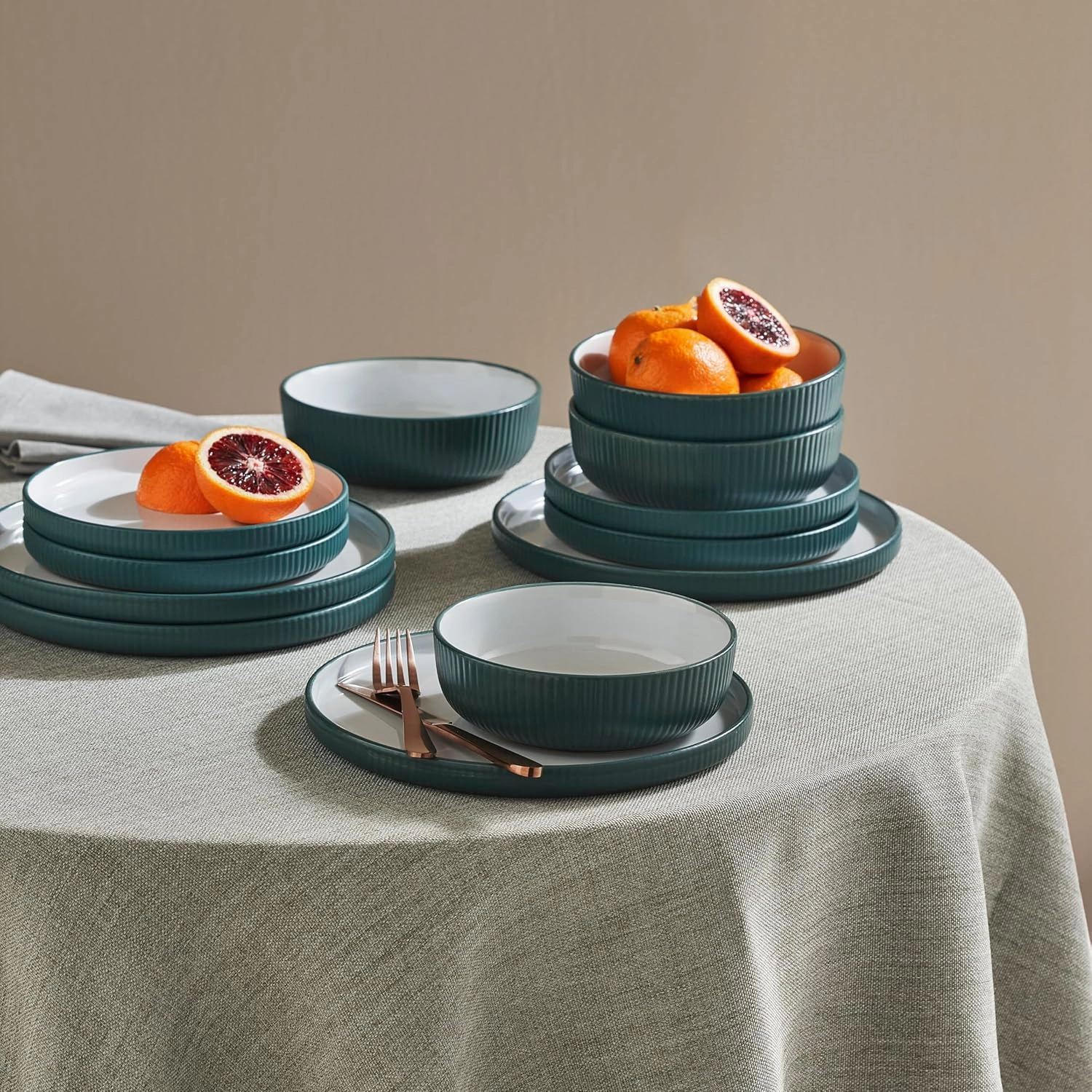 Christian Siriano Laro 12-Piece Stoneware Dinnerware Set, Plates and Bowls Set, Microwave and Dishwasher Safe, Dish Set for 4, Green
