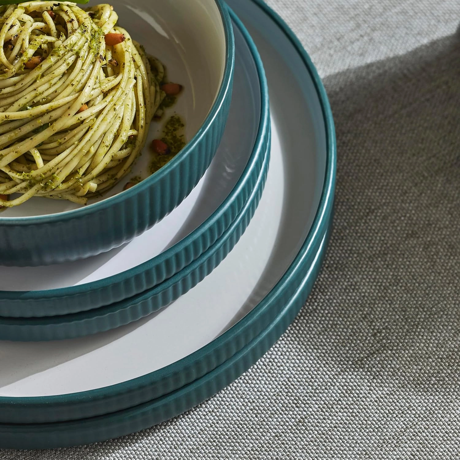 Christian Siriano Laro 12-Piece Stoneware Dinnerware Set, Plates and Bowls Set, Microwave and Dishwasher Safe, Dish Set for 4, Green