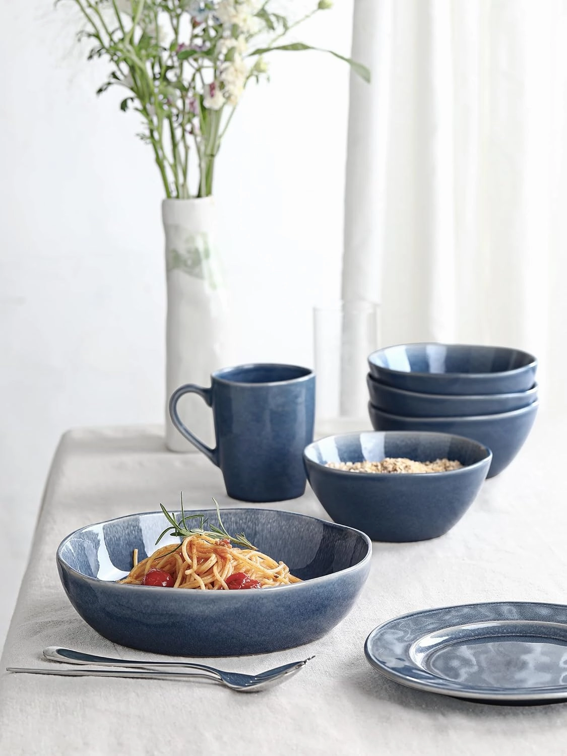 famiware Aurora 8.75" Pasta Bowls, 32 oz Large Bowls for Kitchen, Salad, Soup, Irregular Stoneware Pasta Plates, Microwave&Dishwasher Safe, Reactive Glaze, Scractch-resistant, Lagoon Blue