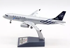 for Aviation for China Southern Airlines SKYTEAM A320-200 B-1696 1:200 DIECAST Aircraft Pre-builded Model
