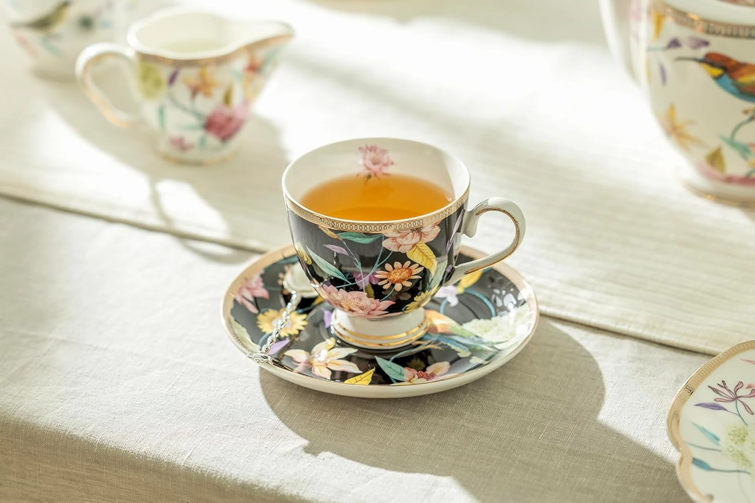 Grace Teaware Spring Flowers with Hummingbird Fine Porcelain Tea Cup and Saucer (Black), Regular