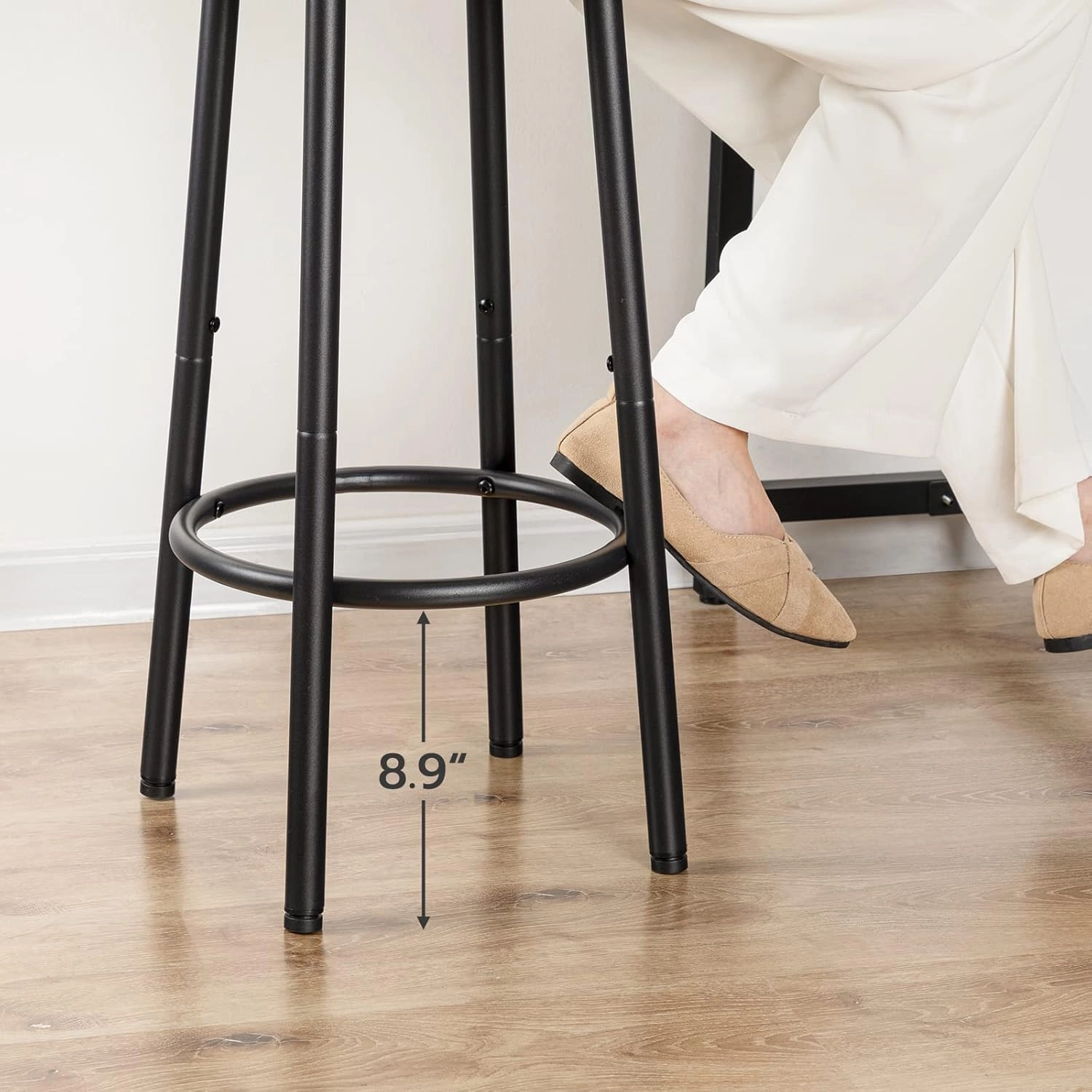 HOOBRO Bar Stools, Set of 2 Bar Chairs, Kitchen Round Height Stools with Footrest, Breakfast Barstools, Sturdy Steel Frame, for Dining Room, Kitchen, Party, Easy Assembly, Greige BG03BY01