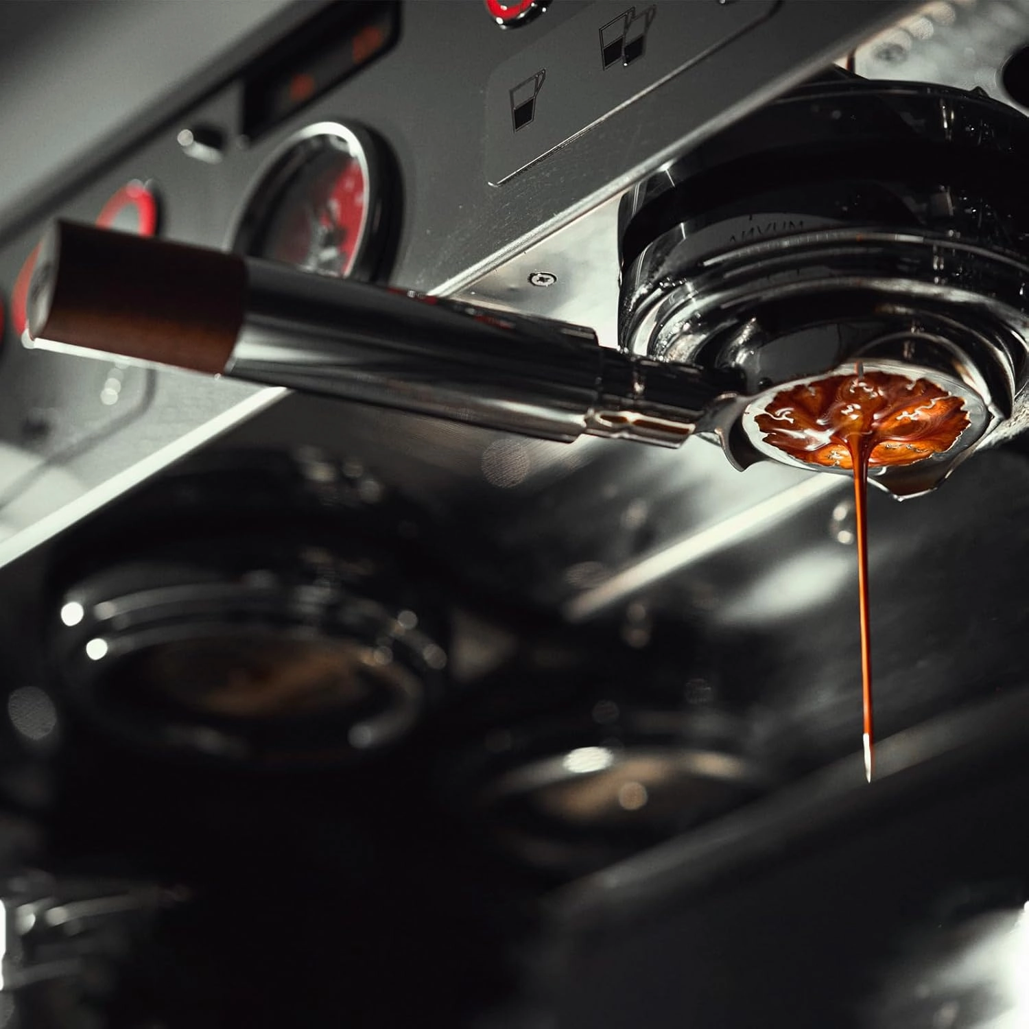 IKAPE 54mm Bottomless Naked Portafilter, Suitable for 54mm Breville Barista Series BES870/878/880 Machine & Solis Barista Machines (Included 18g Capacity Filter Basket)