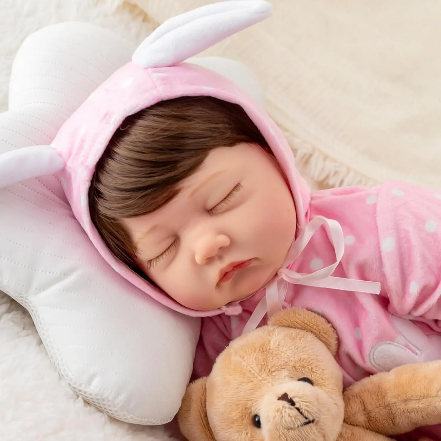 Lifelike Reborn Baby Dolls, Realistic Newborn Dolls Girl 22 Inches, Real Life Doll with Cloth Body and Feeding Toy for Kids Age 3  