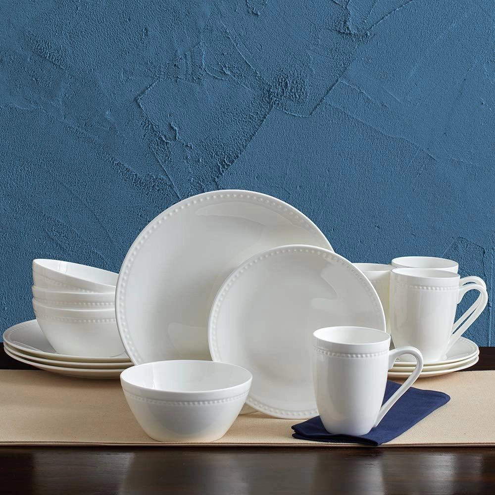 Mikasa 5224192 Loria 16-Piece Dinnerware Set, Service for 4
