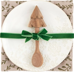 Mud Pie Appetizer Set, snowflake plate 6 1/2" dia, White