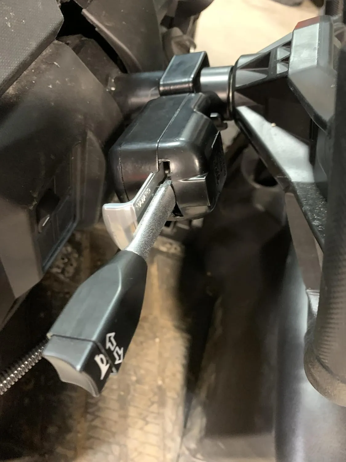 No Hole Plug And Play Turn Signal Kit For 2018  Polaris Ranger 1000, With Front LED Sequential Tube Lights (With Horn, Lever Switch)