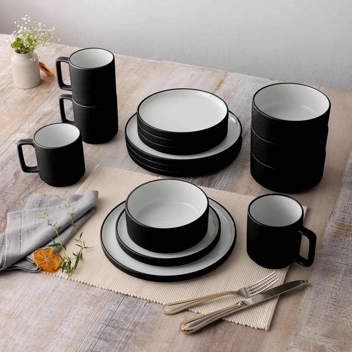 Noritake ColorTex Stone Black 16-Piece Dinnerware Set, Service for 4
