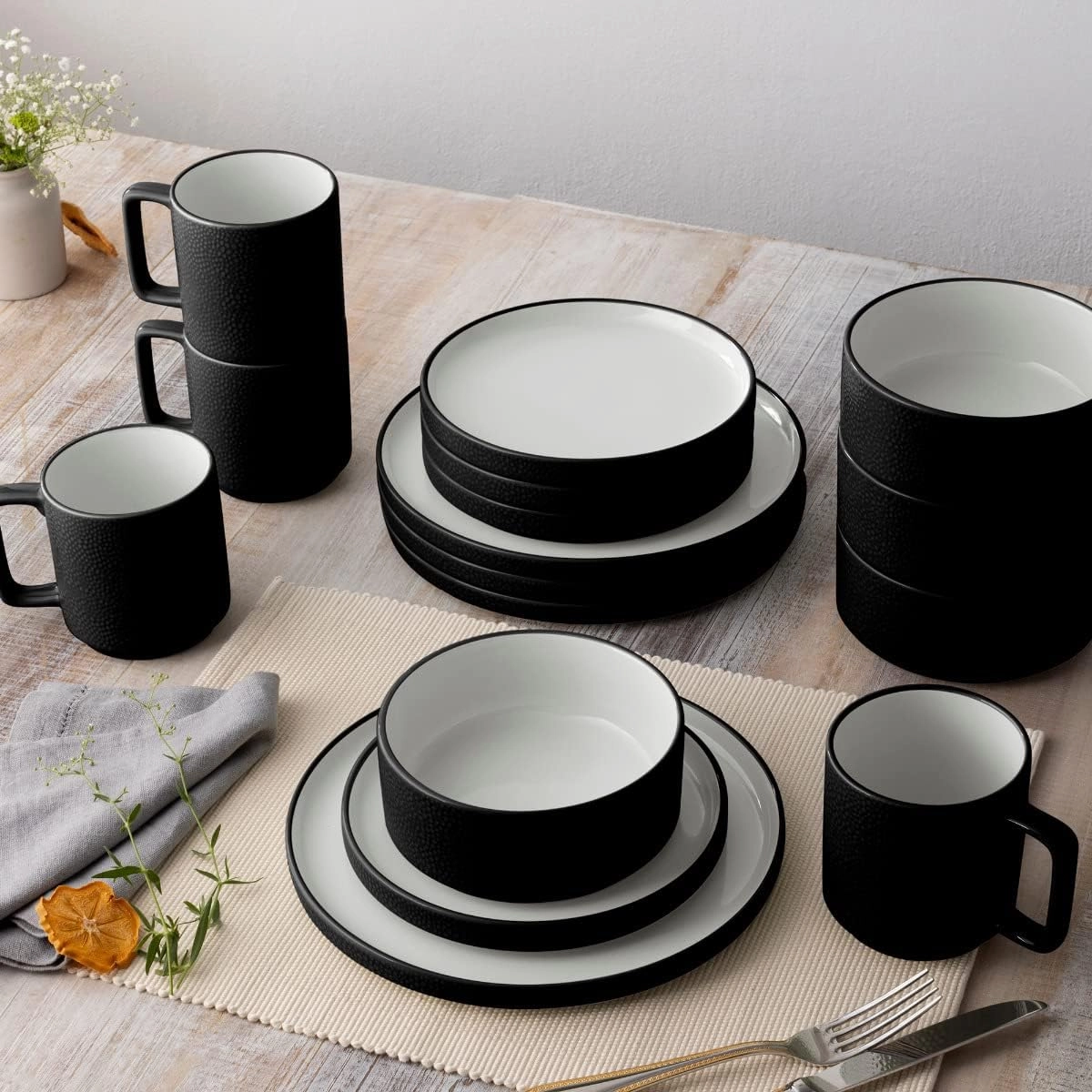 Noritake ColorTex Stone Black 16-Piece Dinnerware Set, Service for 4