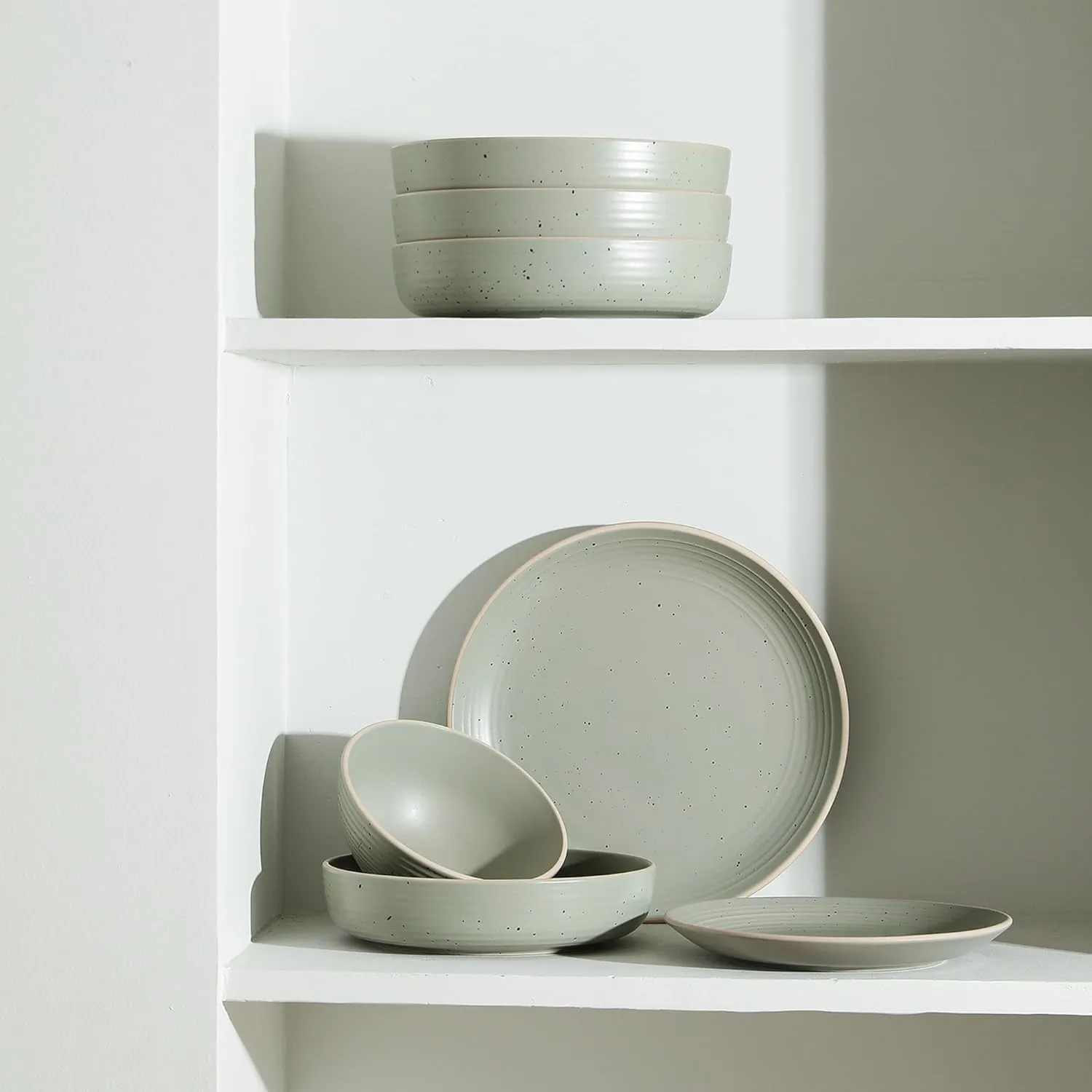 Stone Lain Lauren Stoneware, Rustic Plates and Bowls Set, Dinnerware, Service for 4, Speckled Green, Dishwasher & Microwave Safe, 16-Piece