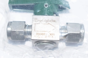 Swagelok SS-4P4T Stainless Steel Quarter Turn Instrument Plug Valve, 1/4", 0